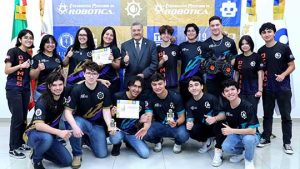 recibe-rector-a-ganadores-torneo-nacional-robootica-2024-uanl-25
